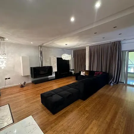 Premium Tirana, Just A Short Walk From Center Apartmán *